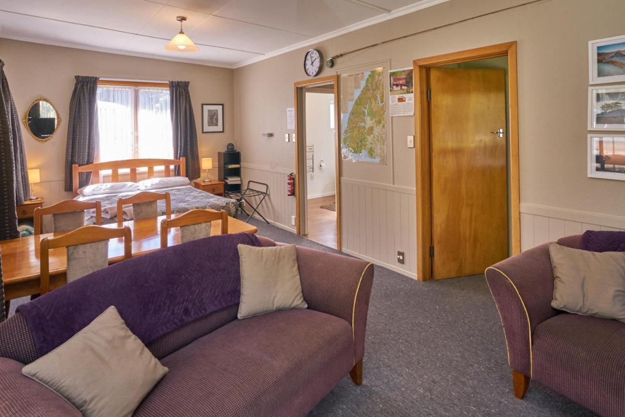 Accommodation Fiordland The Bach - One Bedroom Cottage At 226B Milford Road Te Anau Zewnętrze zdjęcie